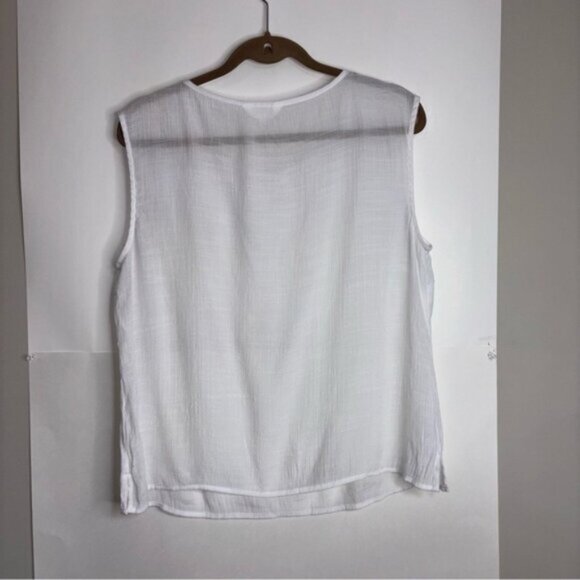 Northern Reflections Women’s Large White Crocheted Lace Trim Top Semi Sheer - Picture 6 of 6